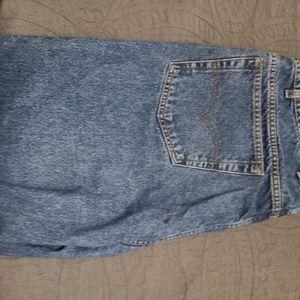 Levis  Signature Relaxed fit 540. 46×30.Good condition no holes.